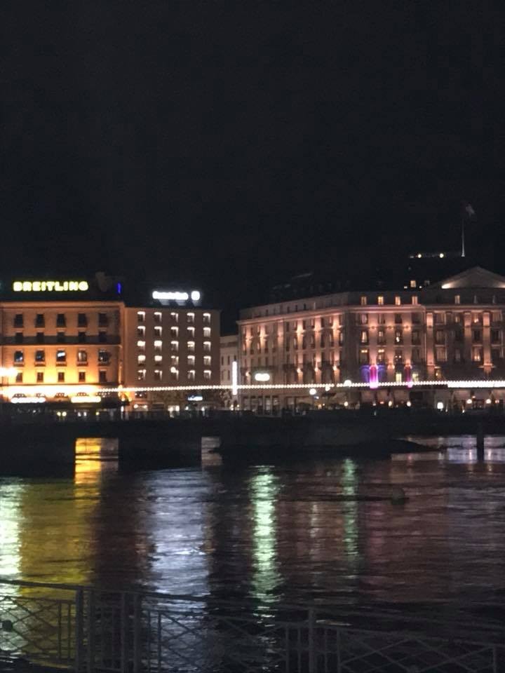 ジュネーブの夜景