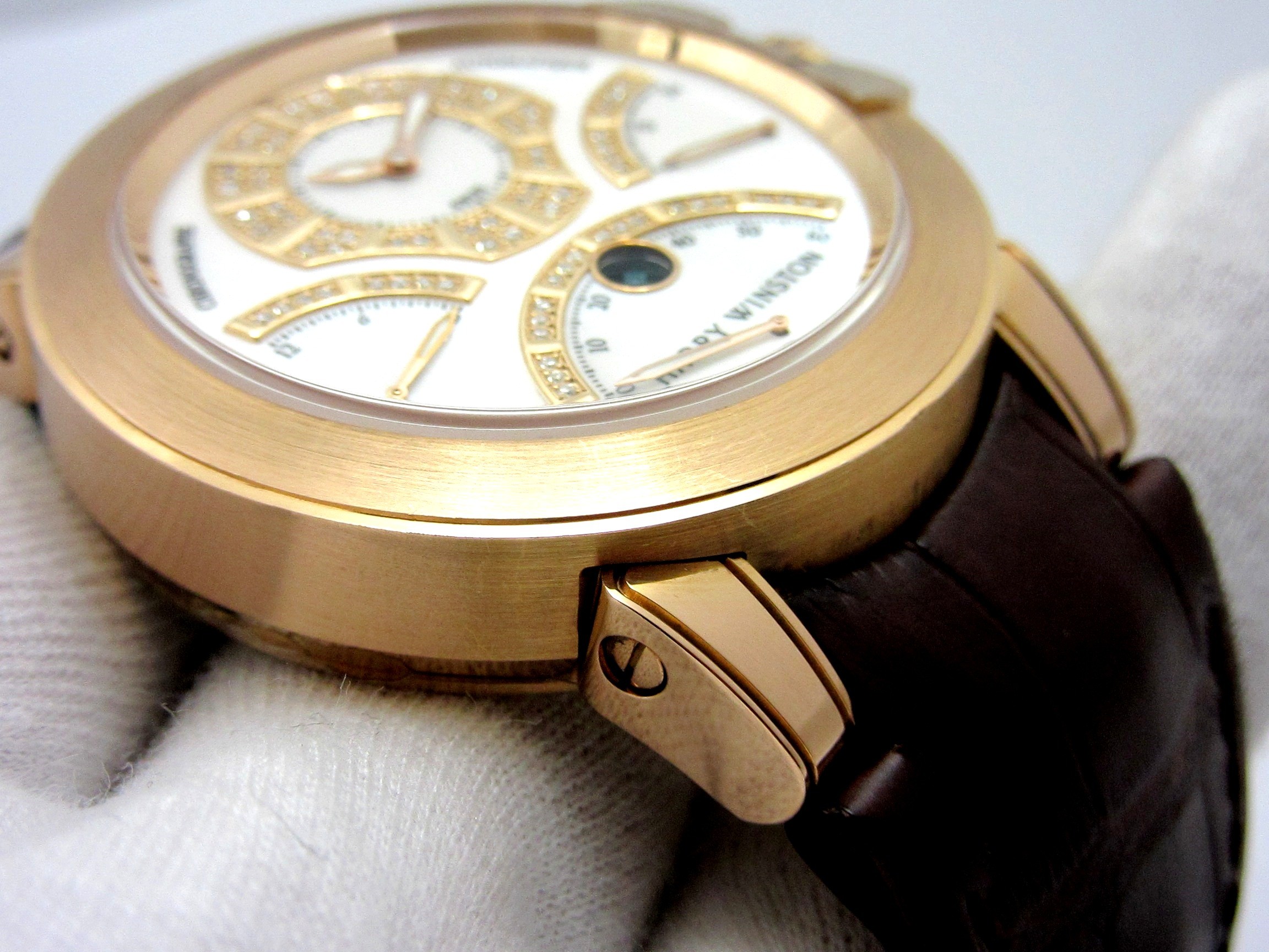 ハリーウィンストン HARRY WINSTON ”オーシャン クロノグラフ