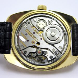 グランドセイコー GRAND SEIKO 70s　K18YG無垢　4520-8010 ハイビート 機械式手巻ムーブCAL.4520A