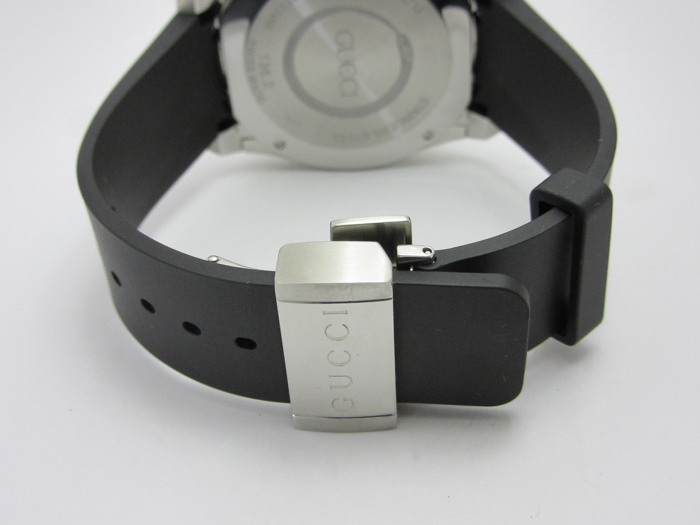 グッチ GUCCI ”ダイヴ スネイク” Ref-136.2 メンズ45mm 200m防水