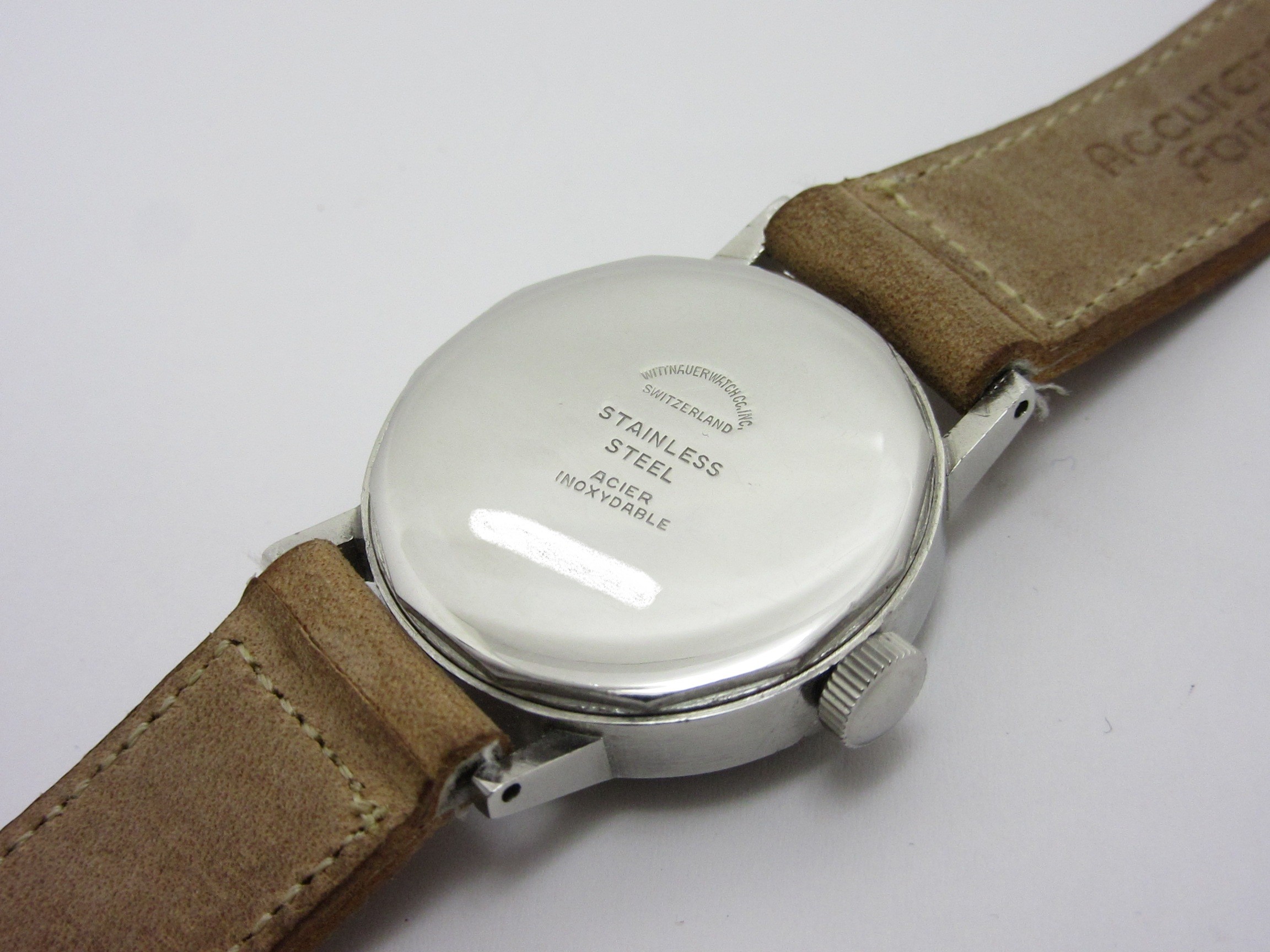 ウィットナー WITTNAUER ”ブラックグレー ツートン ダイヤル” シリンダーケース スクリューバック 手巻機械式ムーブ|ロレックス・アンティーク 腕時計 中古品販売買取なら大阪 米田屋