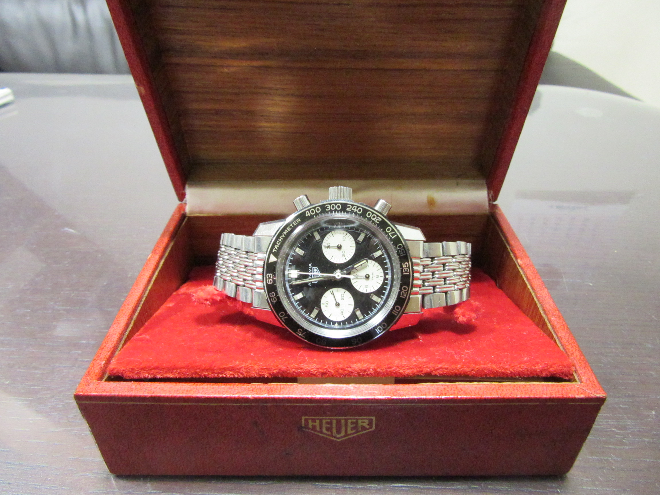 HEUER ホイヤー ”バルジュ製 名機キャリバー72搭載 AUTAVIA