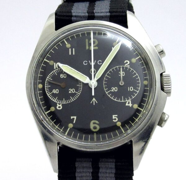 カボット・ウォッチ・カンパニー CWC 70s ”イギリス海軍 0552 ミリタリー ” 0552/924-3306 手巻機械式ムーブCal ...